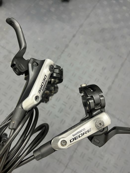 Par de travões shimano deore mt615