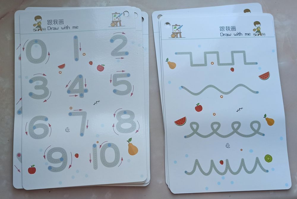 Багаторазовий зошит для практики письма.