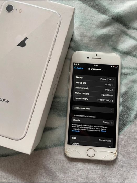Iphone 8 potluczony sprawny