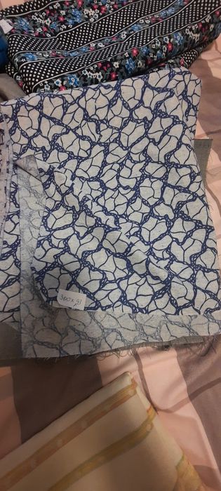 Відрізи тканин.Натуральні волокна.В гарному стані.