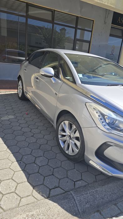 Citroën DS5 2.0 HDi Hybrid4 Executive (200cv) – 2012  Impecável, em Vila Pouca de Aguiar — photo 2