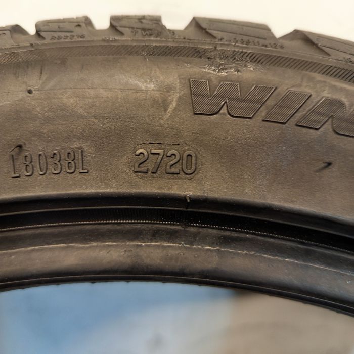 225/45R19 Pirelli Sottozero 3