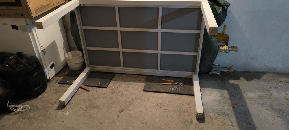 Mesa de jardim em vidro
