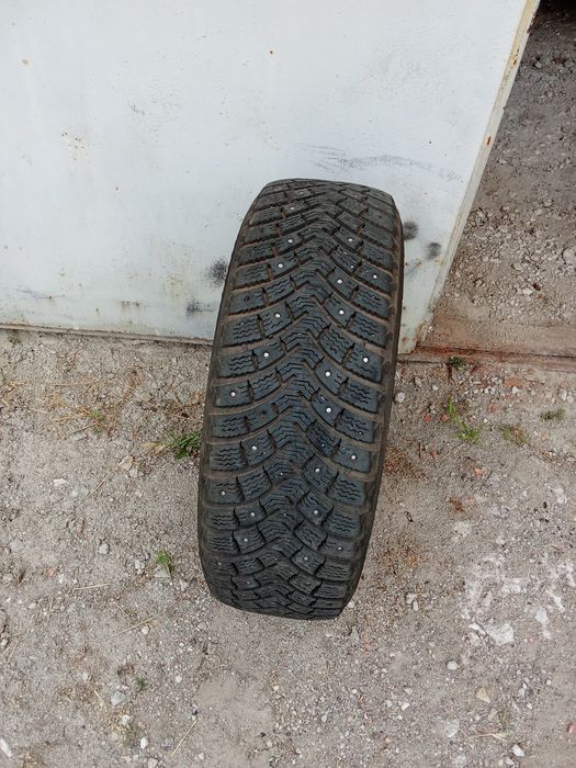 Шины с дисками шипованная 175/65 R14Michelin.