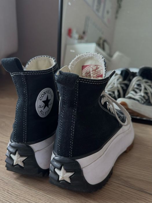 Converse Run Star Hike