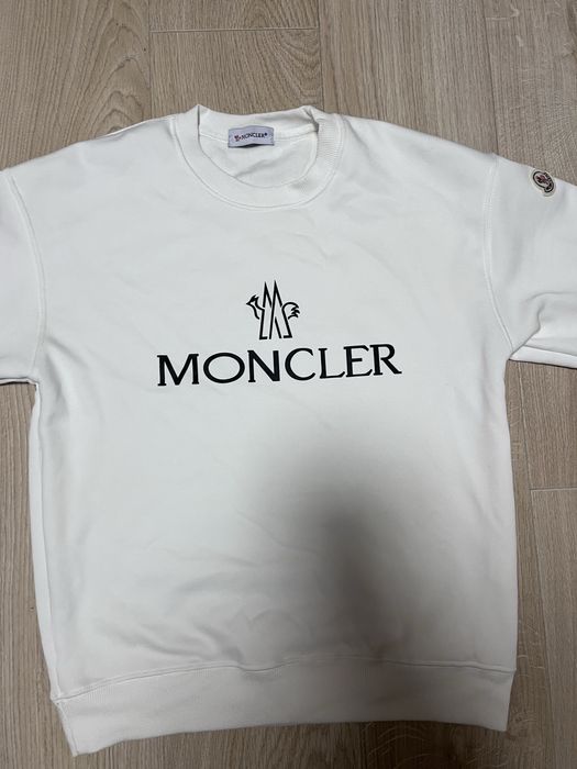 Кофта Moncler размер M