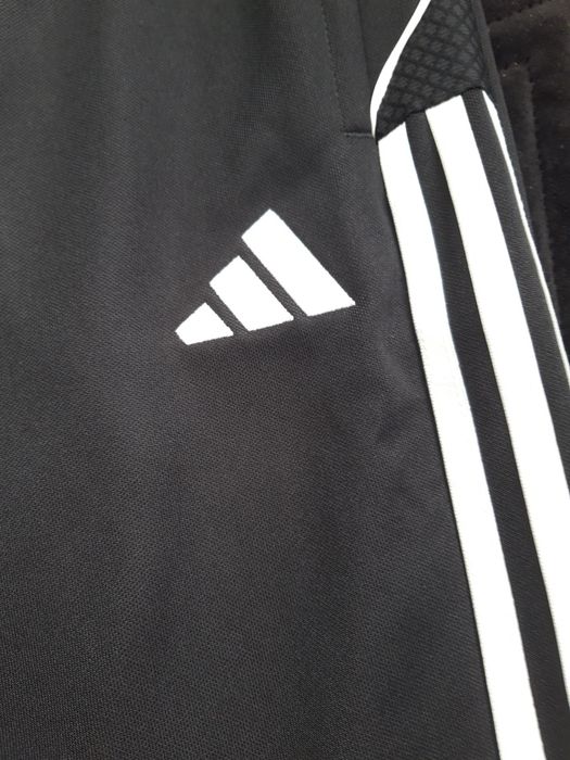 Spodnie dresowe Adidas