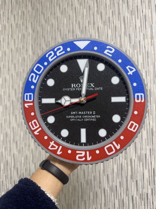 Настінний годинник Rolex