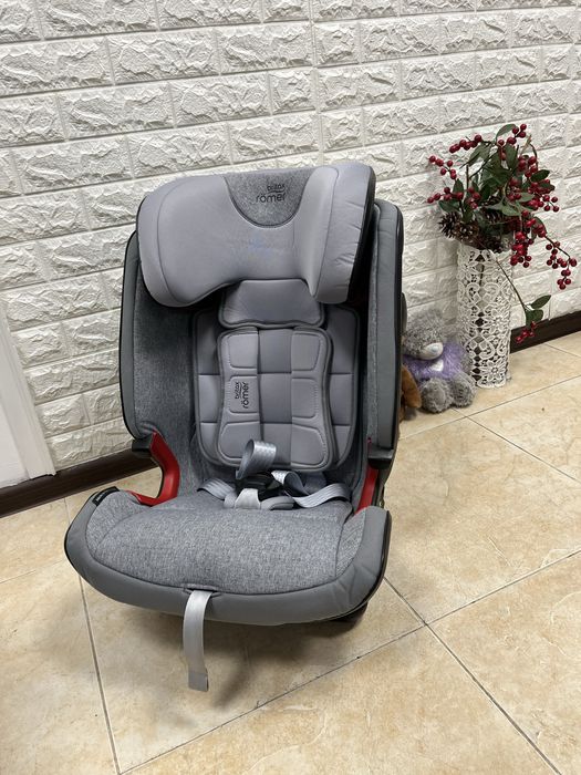 Автокрісло Britax Romer ADVANSAFIX 4R Група 1/2/3 (9-36кг)