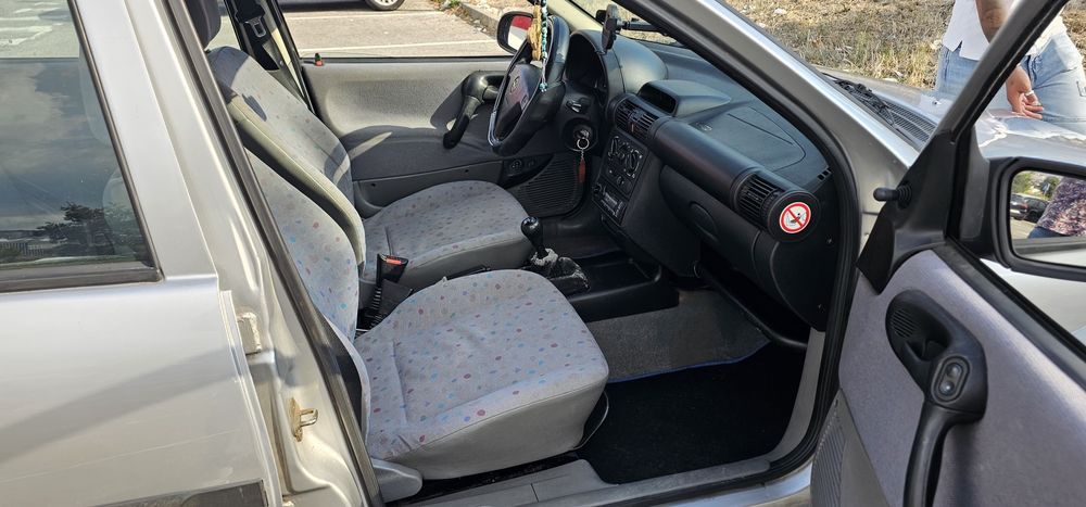 OPEL CORSA B 1.0 -- Motor 3 Cilindros único, 130 MIL KM!