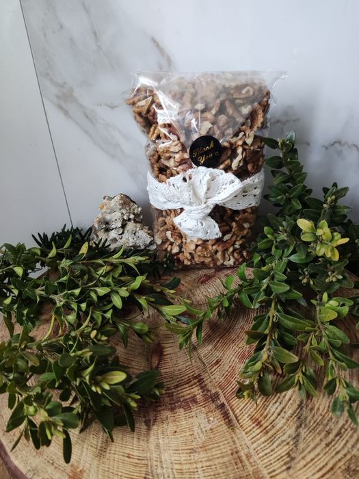 Orzechy włoskie połówki ćwiartki 400 gram