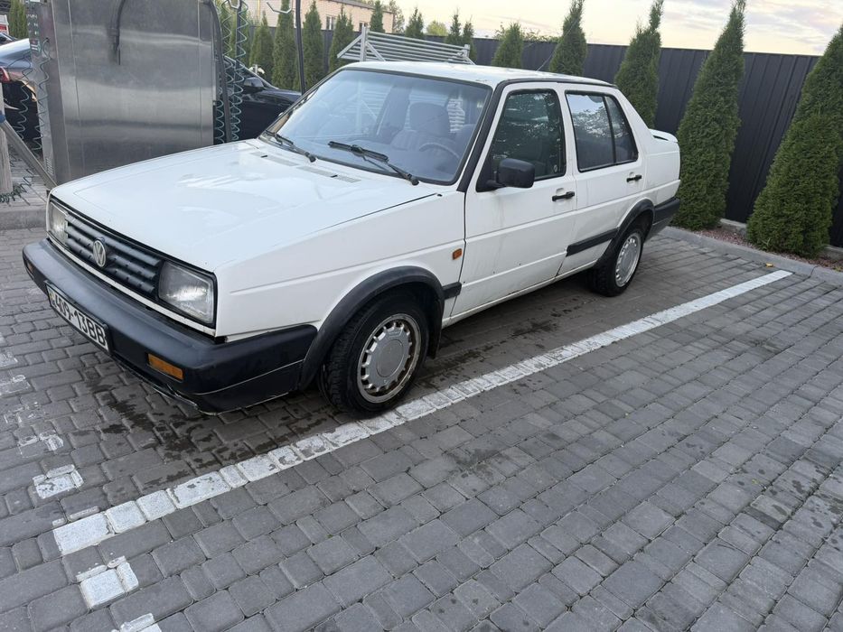 Продам фольцваг джета бензин .На ходу.