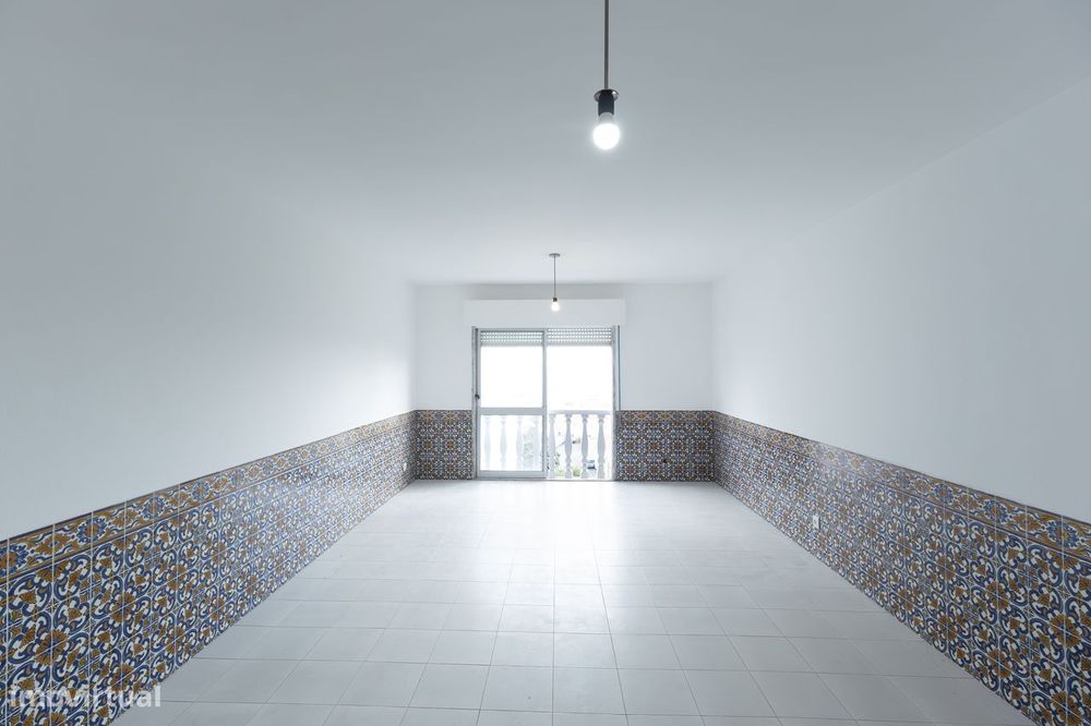 Apartamento T4 com Vista Deslumbrante para o Rio – Setúbal