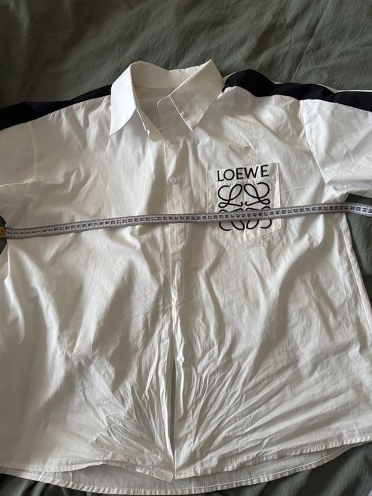 Біла рубашка приятна до тіла