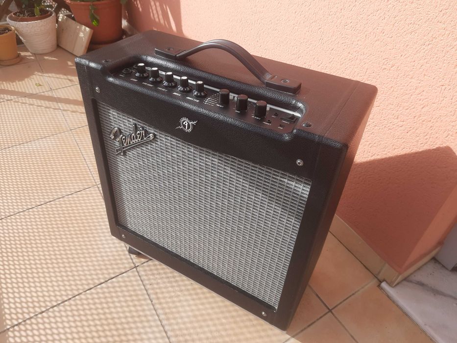 Amplificador Fender Mustang II V.2