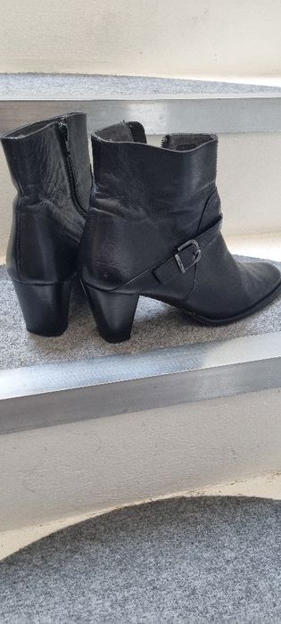 Botki skórzane czarne