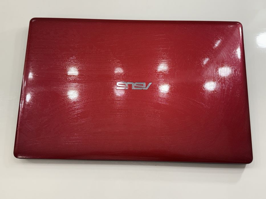 Ноутбук на запчастини Asus K550C