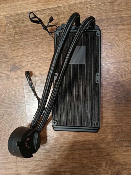 Водяне охолодження MSI MAG CoreLiquid 240R V2