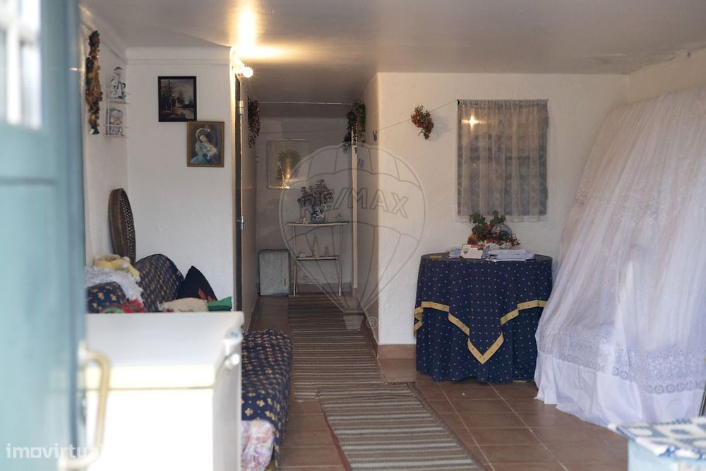 Moradia T4 para venda