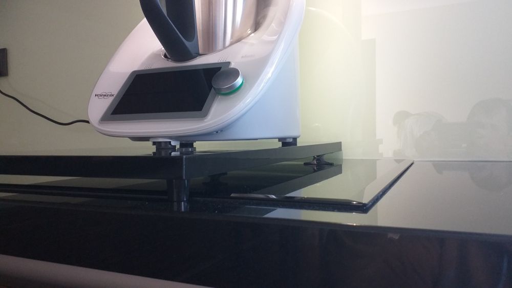 Base para robot de cozinha -> bimby/ monsieur cuisine com rodas.