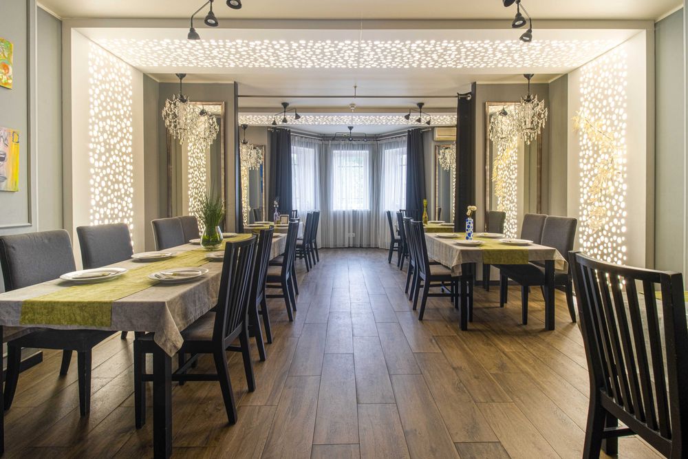 Приміщення Комерція Фасадний вхід вул.Драгана ( СИХІВ )