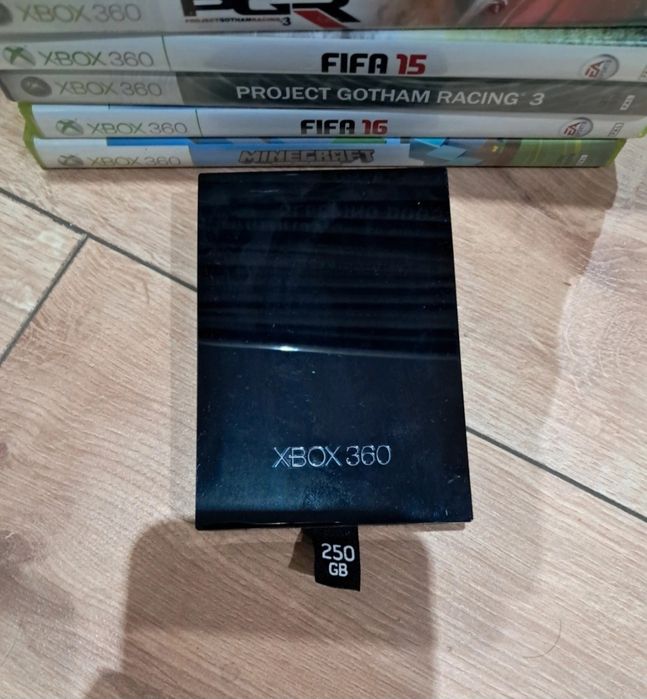 Xbox 360 + zestaw gier