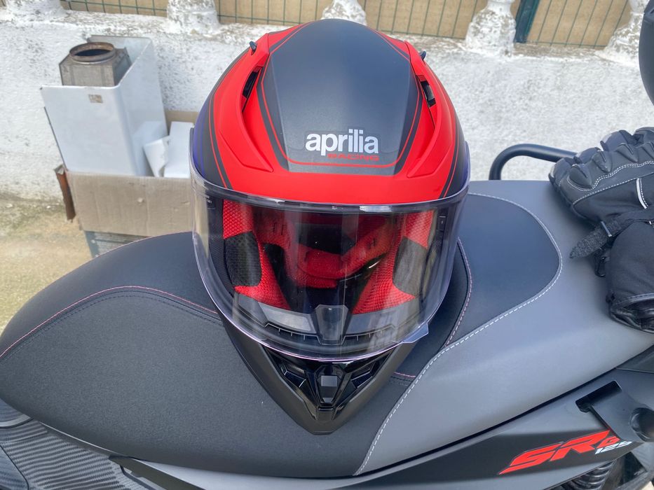 Capacete Aprilia