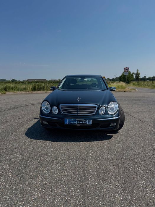 Mercedes E-CLASS w211 220 cdi