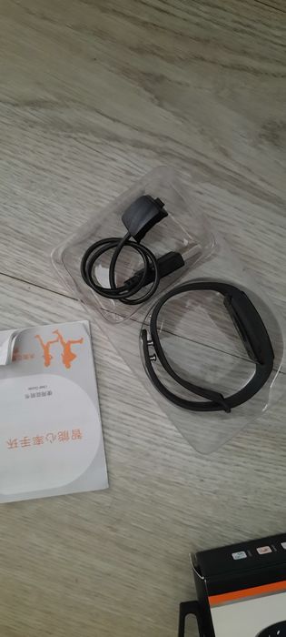 Pulseira Medidora de Ritmo Cardíaco