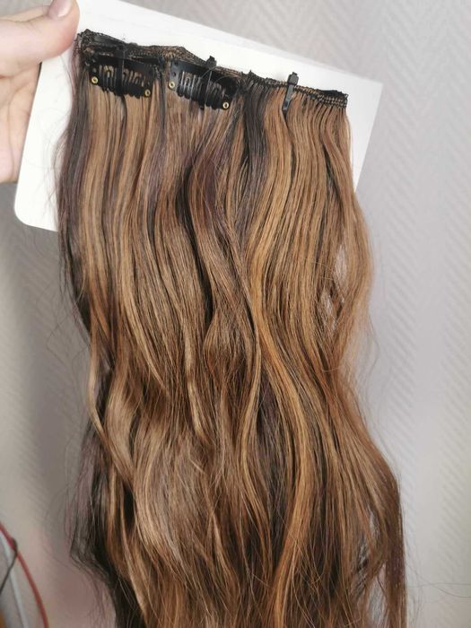 Doczepiane włosy clip in 65 cm pasma kasztanowy brąz