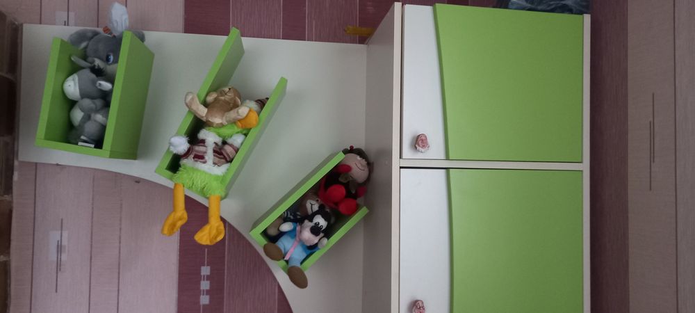 Дитячі меблі(комплект)