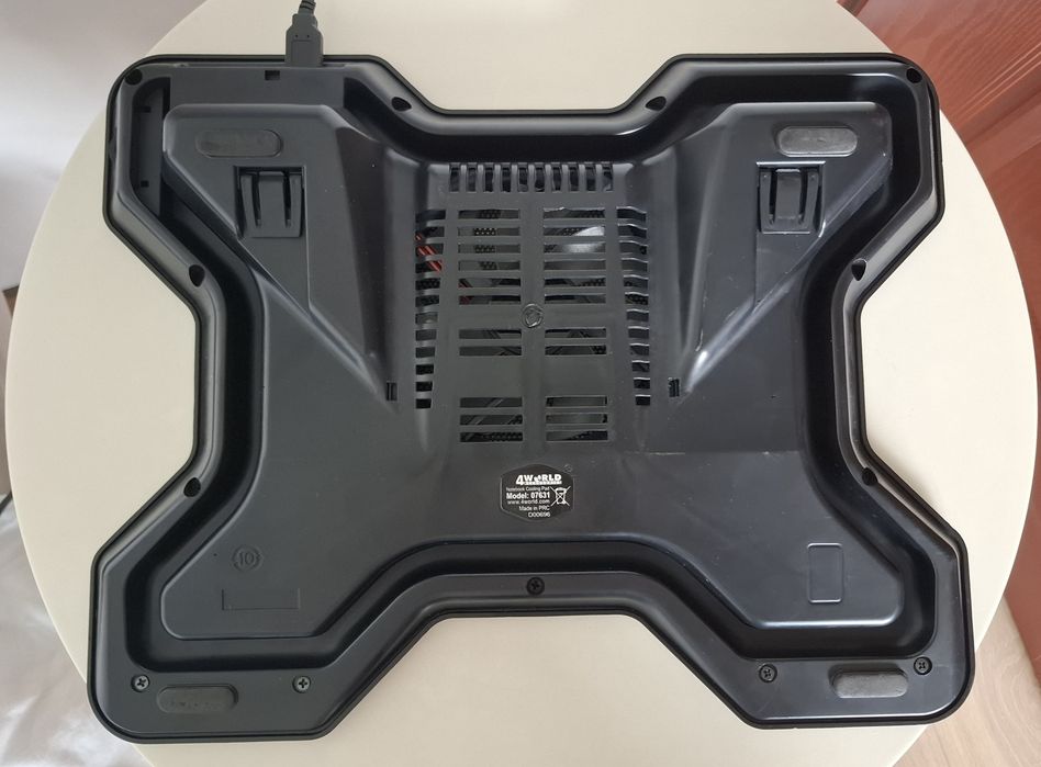 Podkładka pod laptopa z wentylatorem