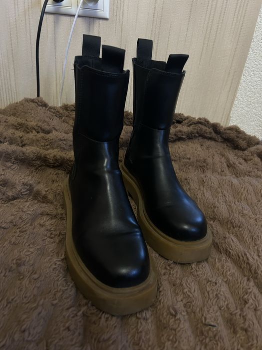 Челсі H&M 36 жіночі(дитячі) демісезоні