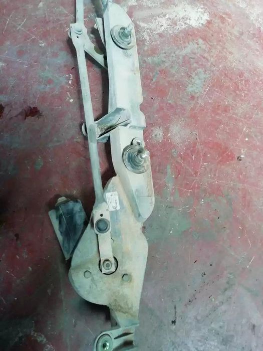 MOTOR LIMPA-VIDROS FRONTAL NISSAN ALMERA TINO 2004 -28800BU100