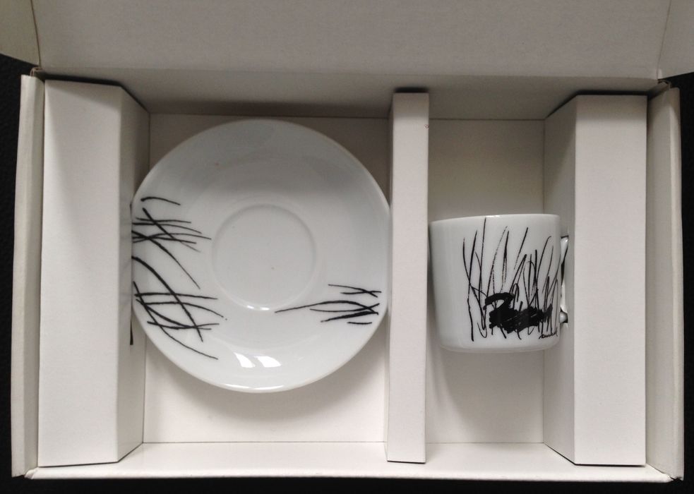 Chávena café nova c caixa pintor mestre Júlio Resende Lugar do Desenho