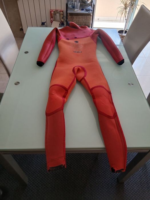 Fato de surf 4/3 zipless extra small (XS)