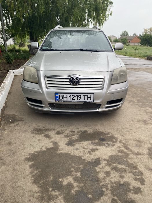 Toyota  Avensis 2003