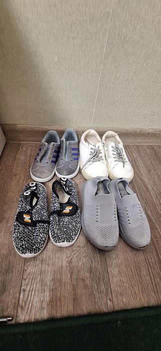 Віддам безкоштовно  взуття 24-26 розмір