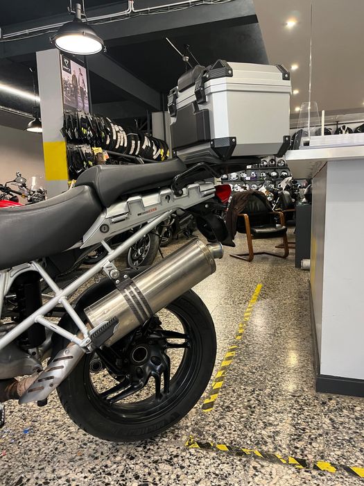 BMW GS 1200 de 2006 Optima com Top Case e Crash Bars, Akaprovic