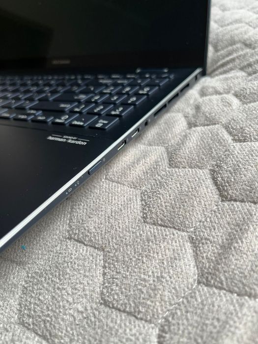 ASUS Zenbook Pro 15 Flip OLED i7-12700H/16GB/1TB/Q529ZA