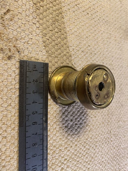 Monóculo de porta antigo, em latão