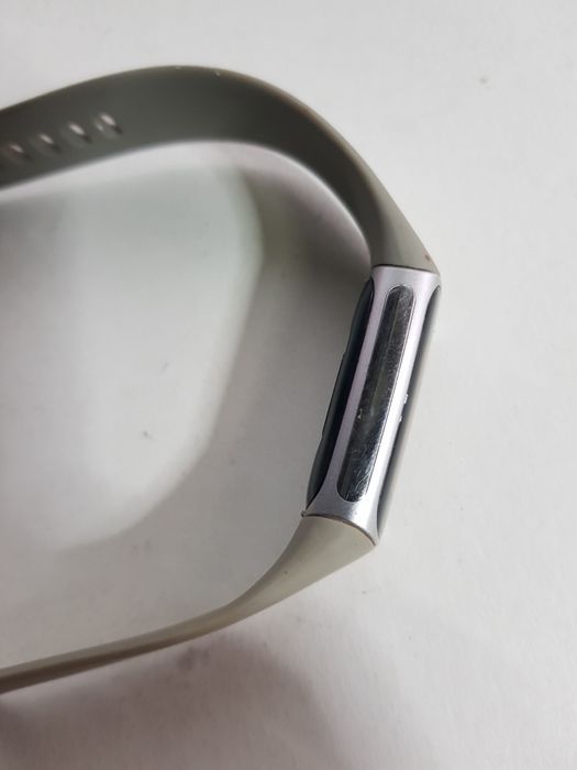 Годинник Fitbit Charge 6