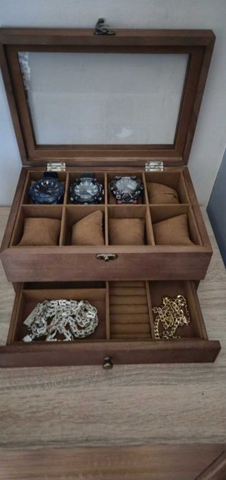 Szkatułka /Kasetka/ drewniana na Zegarki /Kosmetyki /Biżuterię