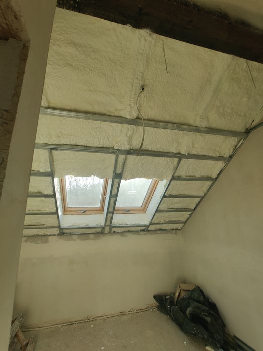 Izolacja Pianą PUR Poddasza/Fundamenty/Hale