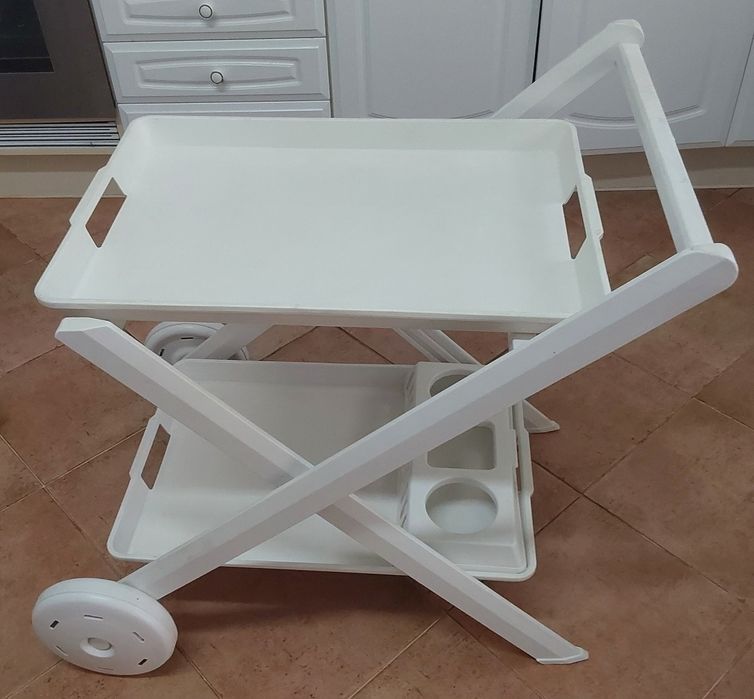 CARRINHO DE APOIO À HOTELARIA OU EM CASA. Quarto,Sala,Cozinha,Varanda,Terraço,Jardim.