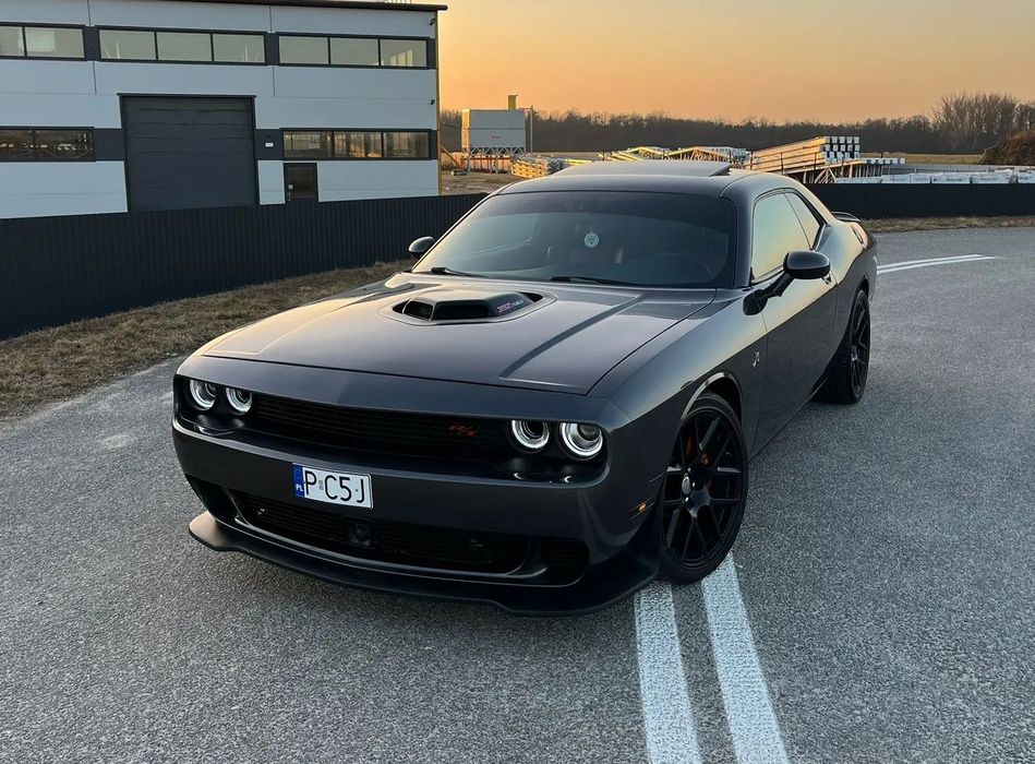 Dodge Challenger Challenger 6.4 ScatPack Shaker 492 KM 8-biegowy automat Track Pack