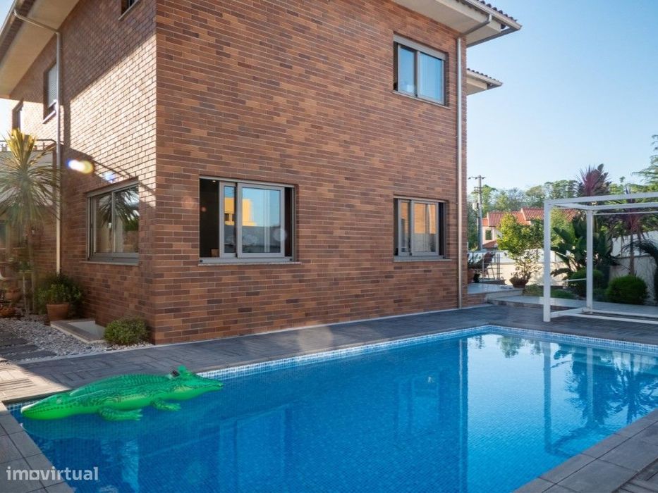 Moradia T6 com piscina em Viana do Castelo