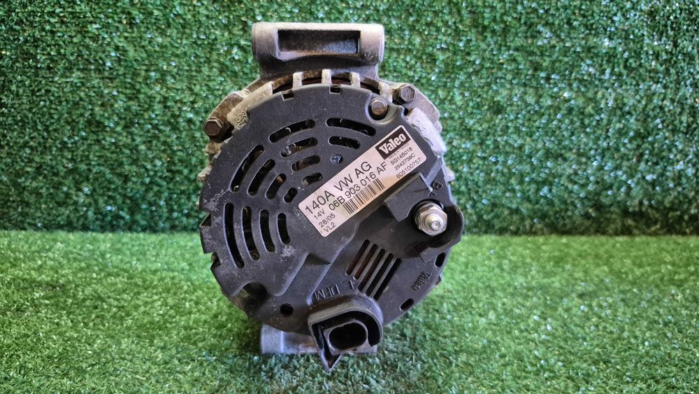 Alternador 140A Audi A4 A6 A3 TT VW Golf Passat Seat Skoda Ref. 06B903016AF Original Valeo