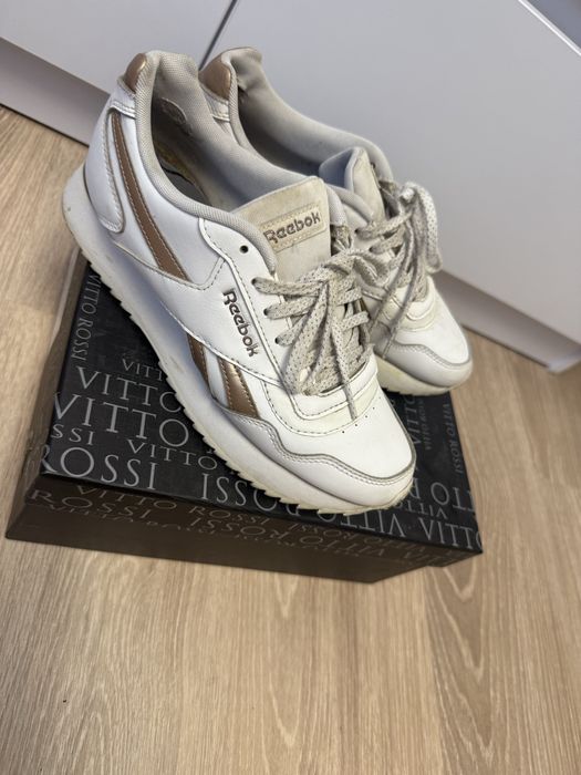 Кросівки білі Reebok