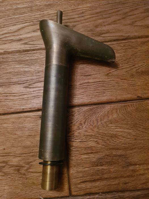 Sprzedam kran 27.5cm wysoki
